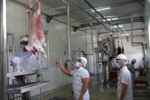 Codevasf inaugura Abatedouro de Dormentes e Centro de Treinamento