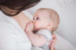 A importância da amamentação nos primeiros meses de vida