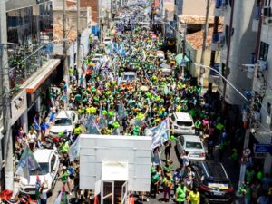 Onda verde invade as ruas de Juazeiro na Grande Puxada do 45 consolidando reeleição de Suzana Ramos