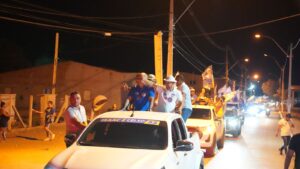 Carreata em Carnaíba mostra o crescimento do prefeito Celso Carvalho