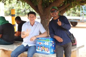 Simão visita fazendas na área irrigada e participa de duas caminhadas nesta quarta