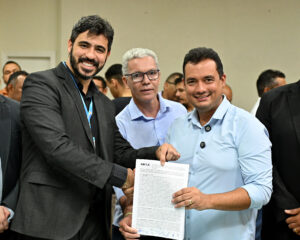 Prefeitura de Juazeiro assina contrato para construção de 250 casas do Programa Minha Casa, Minha Vida