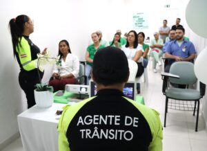 DMTRANS de Senhor do Bonfim realiza palestra sobre segurança no trânsito