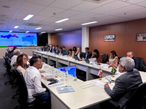 Prefeito Murilo Bomfim busca melhorias para Curaçá em reunião com governador da Bahia em Salvador