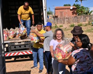 Juazeiro avança no Combate à Fome: Força tarefa das secretarias do município, realiza a entrega de mais 75 cestas do Programa Bahia sem Fome