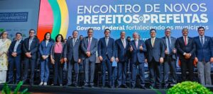 Prefeito de Juazeiro participa do Encontro Nacional de Prefeitos e Prefeitas em Brasília