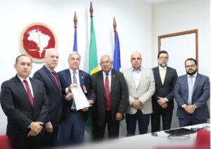 FUTEBOL: Sport, Náutico, Santa Cruz e FPF firmam TAC com MPPE para proibir organizadas nos estádios