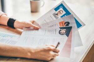 Currículo: como conseguir se destacar e conquistar entrevistas?