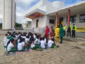 Juazeiro realiza ação de educação para trânsito com estudantes da Escola Estação do Saber