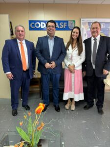 Prefeita Catharina Garziera na Marcha dos Prefeitos com foco em investimentos para Lagoa Grande