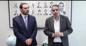 Prefeito Anisio Viana anuncia pavimentação para Santana do Sobrado 