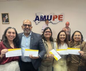 Corrinha de Geomarco participa da Assembleia Extraordinária da Amupe, no Recife