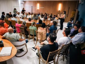 Prefeitura de Juazeiro realiza reparação histórica e anuncia pagamento da correção da paridade para 154 professores aposentados