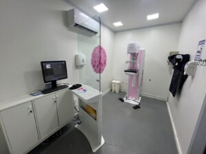 Cuidado integral e atendimentos especializados:  Unidade Móvel Saúde da Mulher oferta serviços de ginecologia e mastologia para mulheres de Juazeiro