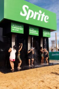 Chuveirão de Sprite e sustentabilidade no Carnaval de Olinda