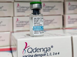 Sento-Sé inicia vacinação contra a Dengue para público de 10 a 14 anos nesta quinta (12)