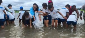 Agrovale participa de soltura de 50 mil alevinos no Rio São Francisco em celebração pelo Dia Mundial da Água