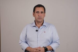 Éden critica manobra da direita para desfigurar projeto dos trabalhadores por aplicativo: “Rasteira no seu bolso”<div><b style="color: rgb(255, 255, 255); font-family: Calibri, sans-serif; font-size: 11pt; white-space-collapse: collapse;"></b></div>