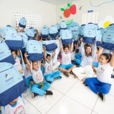 Investimento histórico Prefeitura de Juazeiro inicia entrega de mais de 37 mil kits escolares para alunos da rede municipal