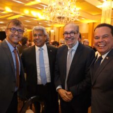 Com presença de Jerônimo Rodrigues, Fieb oficializa nova diretoria até 2030