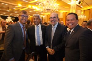 Com presença de Jerônimo Rodrigues, Fieb oficializa nova diretoria até 2030