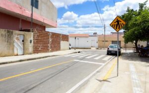 População celebra anúncio de novos recursos para pavimentação na periferia de Petrolina