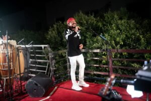 Bell Marques arrasta multidão histórica e transforma aniversário de Senhor do Bonfim em uma noite inesquecível 