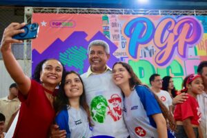 “Nada para a juventude sem a juventude”, defende Jerônimo em Juazeiro