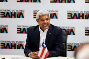 Governador Jerônimo Rodrigues e presidente Lula realizam ato simbólico de cravação da primeira estaca da Ponte Salvador-Itaparica