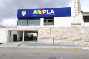 Prefeitura de Petrolina inicia implantação de equipamento que vai garantir mais segurança para passageiros e taxistas