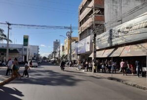 Dia dos Pais deve movimentar comércio em Petrolina com projeção de crescimento de 9% nas vendas