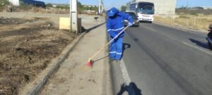 Petrolina intensifica limpeza nas principais avenidas do Distrito Industrial